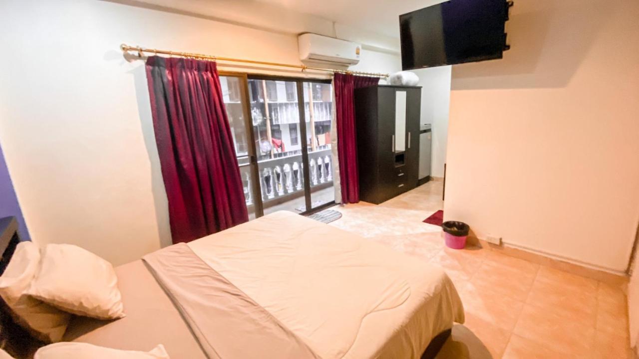 Hotel Retox Game On Pattaya Exterior foto